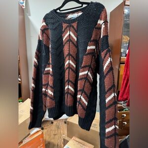 Claiborne Black and Brown Knit Sweater